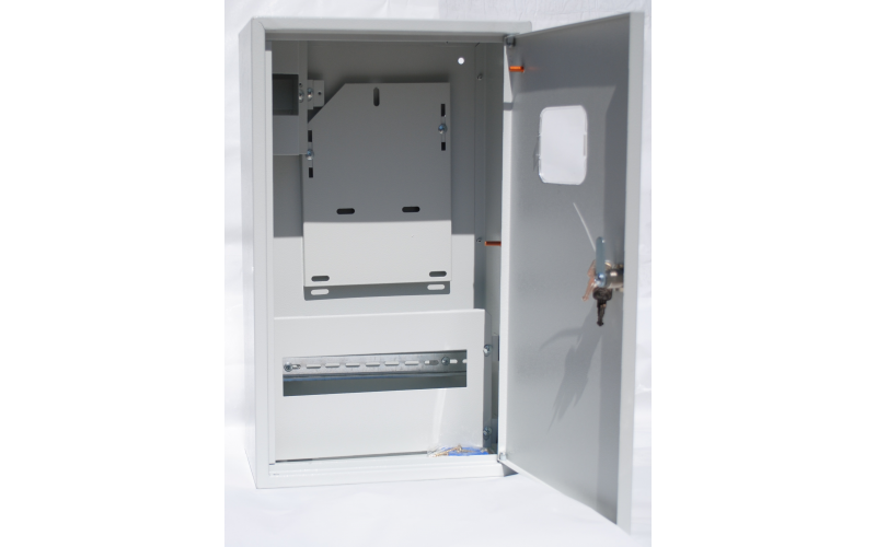 Щит учетно-распределительный ЩРУН-3/12 (500х300х170) IP31